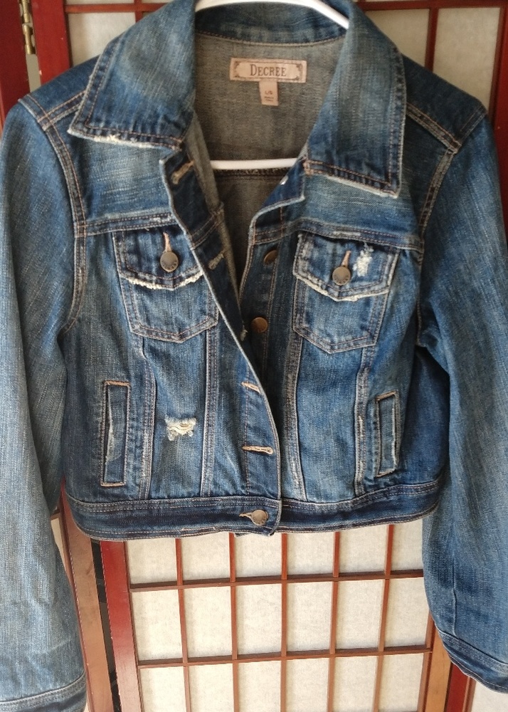 Resale shop🛑LAST CHANCE 5.12.24 Darker Washed resaleDenim Jacket - Picture 6 of 8